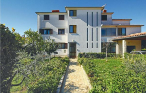 Awesome Apartment In Porec With Kitchen